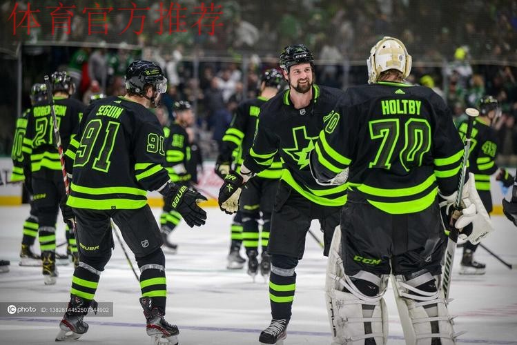 常规赛:佛罗里达美洲豹4-0达拉斯星 集锦 常规赛:佛罗里达美洲豹4-0达拉斯星 集锦